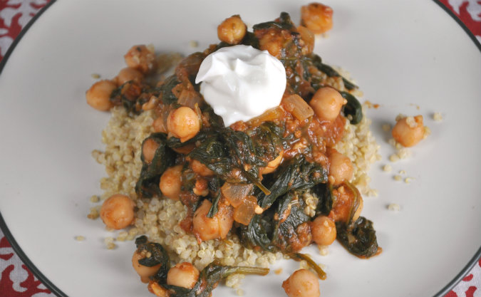 Spinach and Chickpea Curry with Greek Yogurt and Lemon