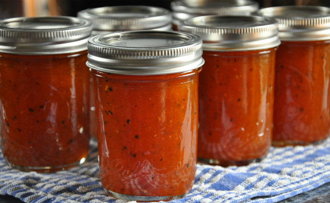 Apricot-lime jam with black pepper