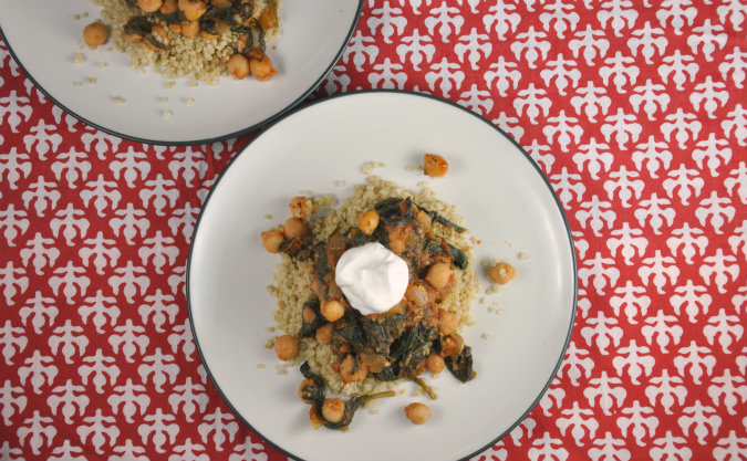 Spinach and Chickpea Curry with Greek Yogurt and Lemon