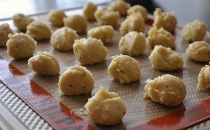 Gougeres (cheese puffs) with manchego and black pepper