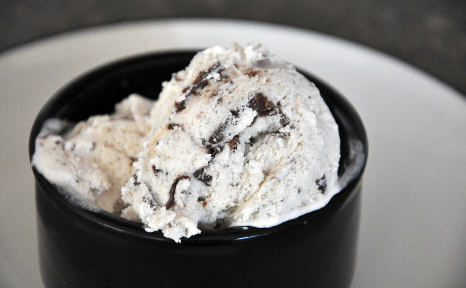 Vanilla ice cream with Nutella chunks