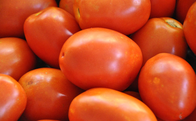 Tomato and sweet onion salad with balsamic vinaigrette